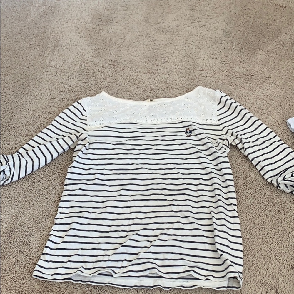 Junior’s top.